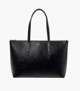 Image of black handbag 