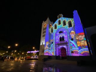 Christie projectors shine in vivid colors on a Mexican cathedral.