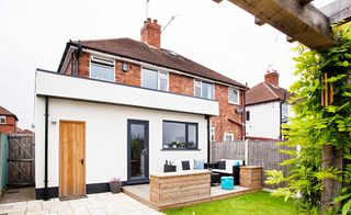 Modern single storey extension to semi-detached home