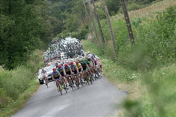 Team Type 1 at the front of the peloton