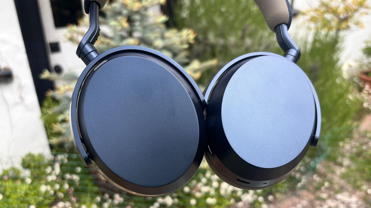 Sennheiser Momentum 5 Wireless wireless headphones