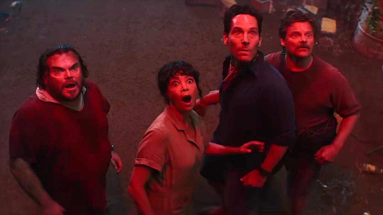 Jack Black, Thandiwe Newton, Paul Rudd and Steve Zahn scream in an image from the Anaconda trailer.