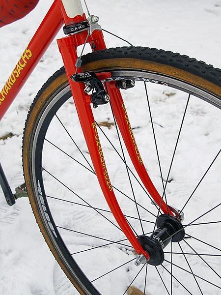 Richard Sachs/CYBC team bikes are also equipped with steel forks.