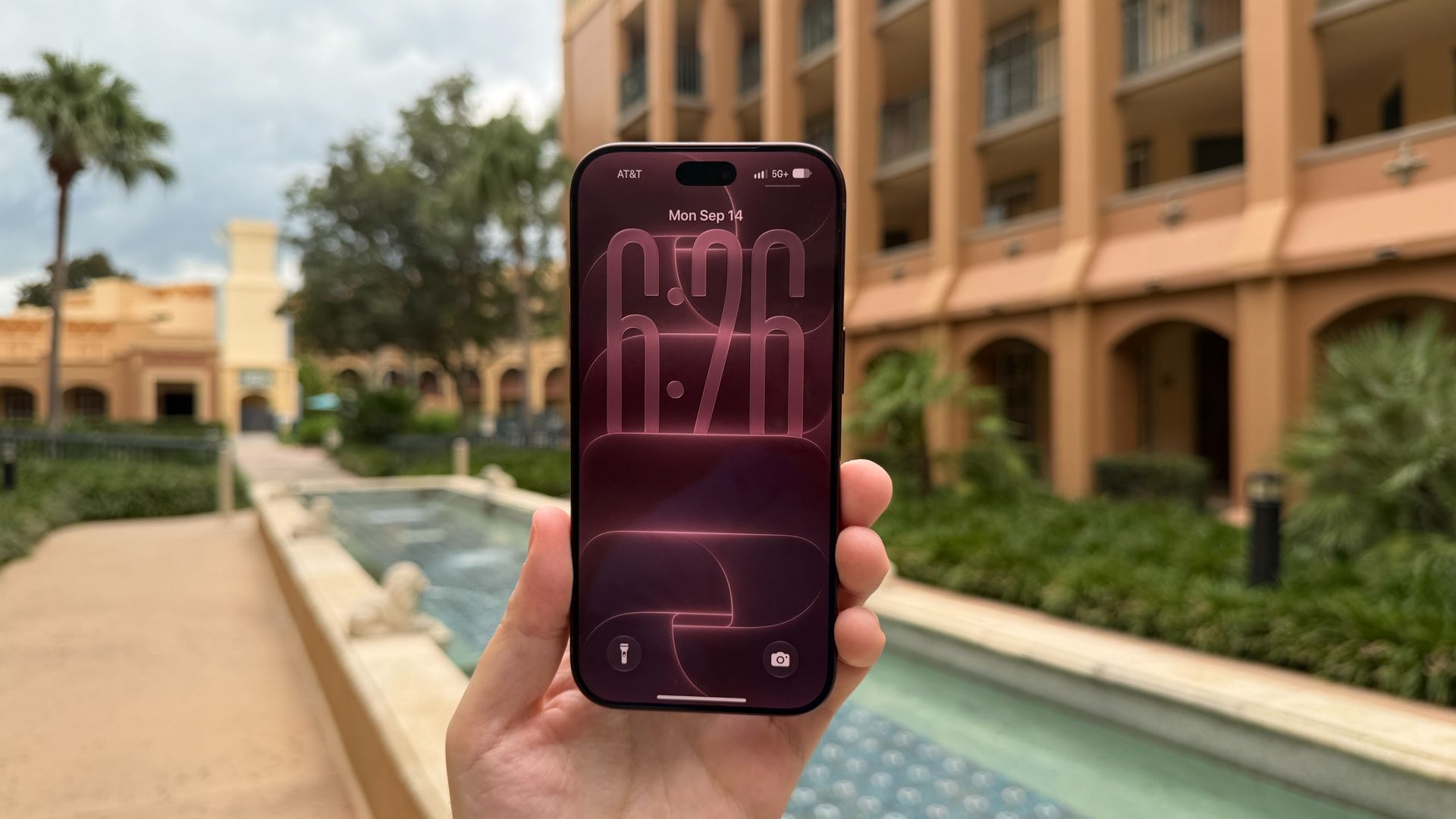 Apple iPhone 18 Pro and iPhone 18 Pro Max Review