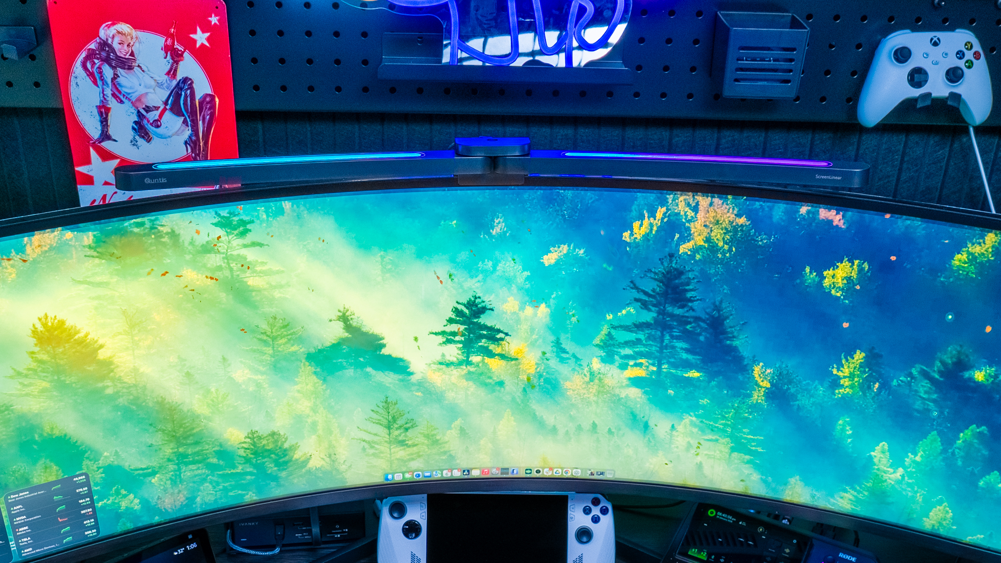 Close up Installed on Samsung 49" Ultrawide Monitor