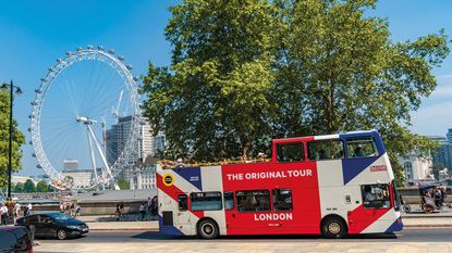 London sightseeing bus © Getty Images
