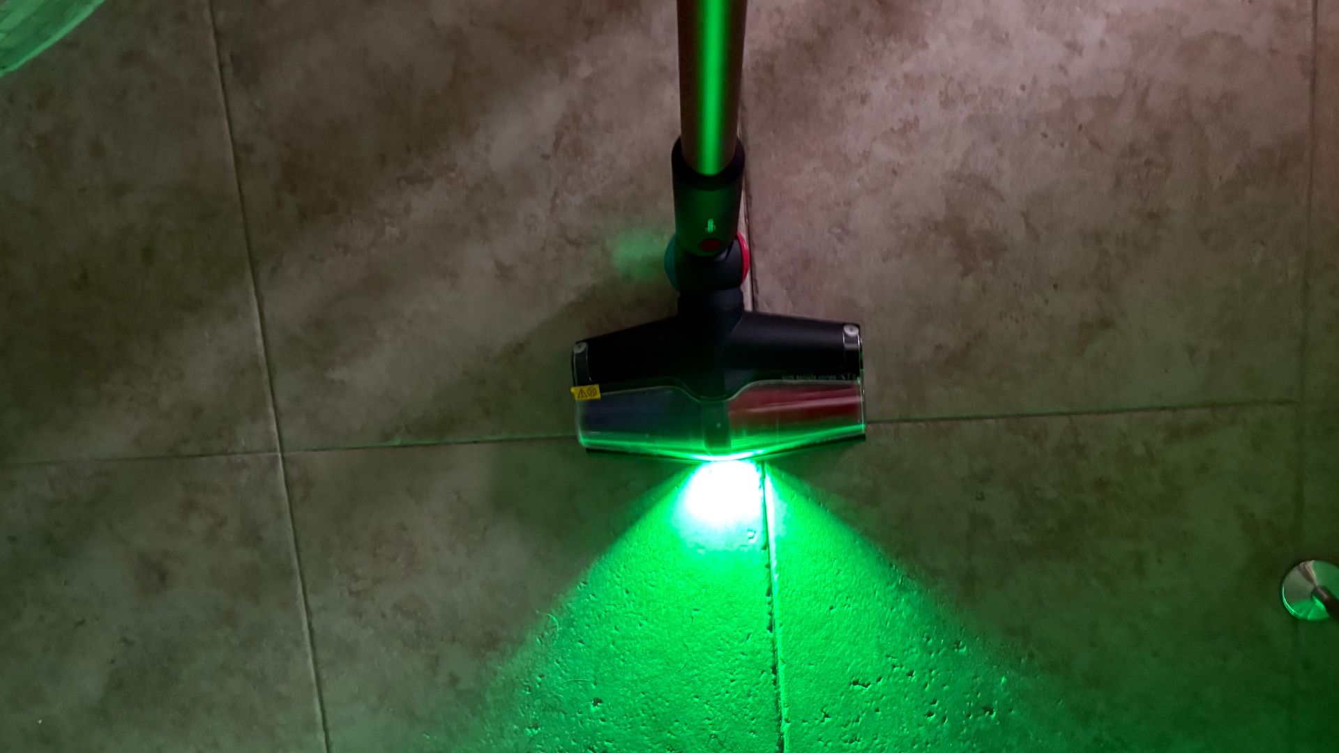 Testing the Dyson DS60 Piston Animal Vacuum