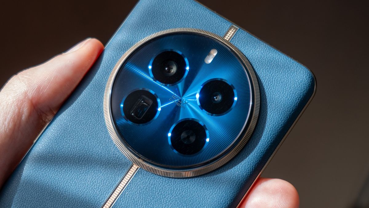 realme 12 pro+