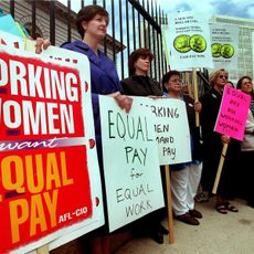 Women protesting about the gender pay gap in 1999