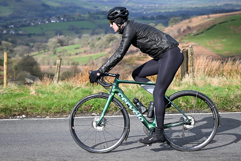 Winter riding on Pirelli Cinturato Velo tires