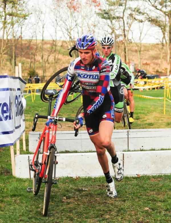 Ryan Trebon (Kona) leading at the barriers