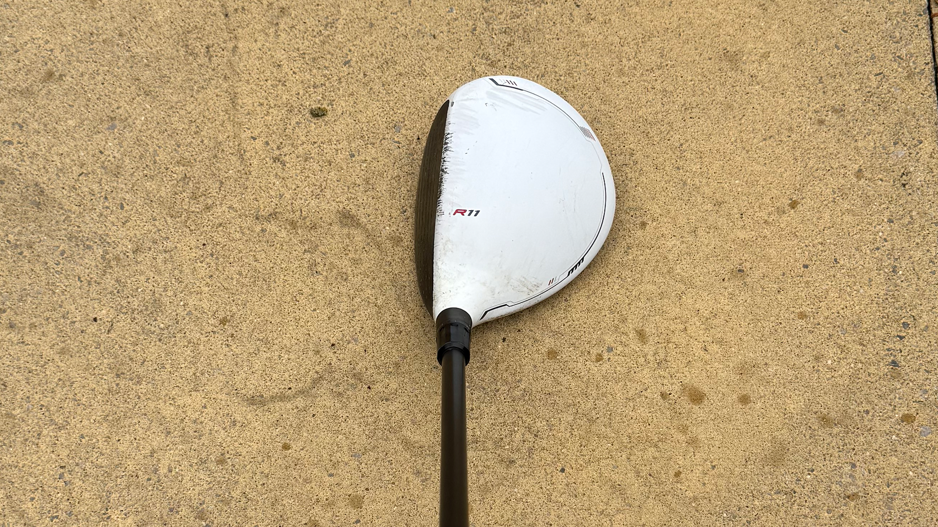Image of damaged TaylorMade R11s Crown