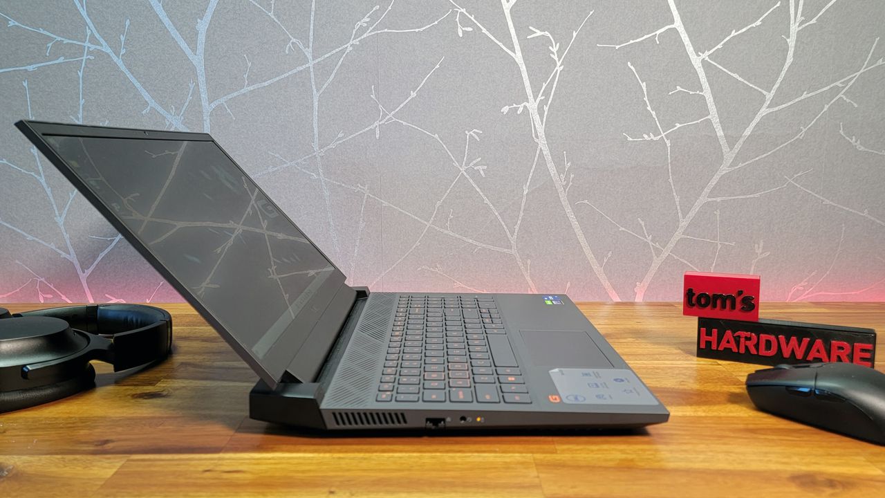 Dell G15 (5520)