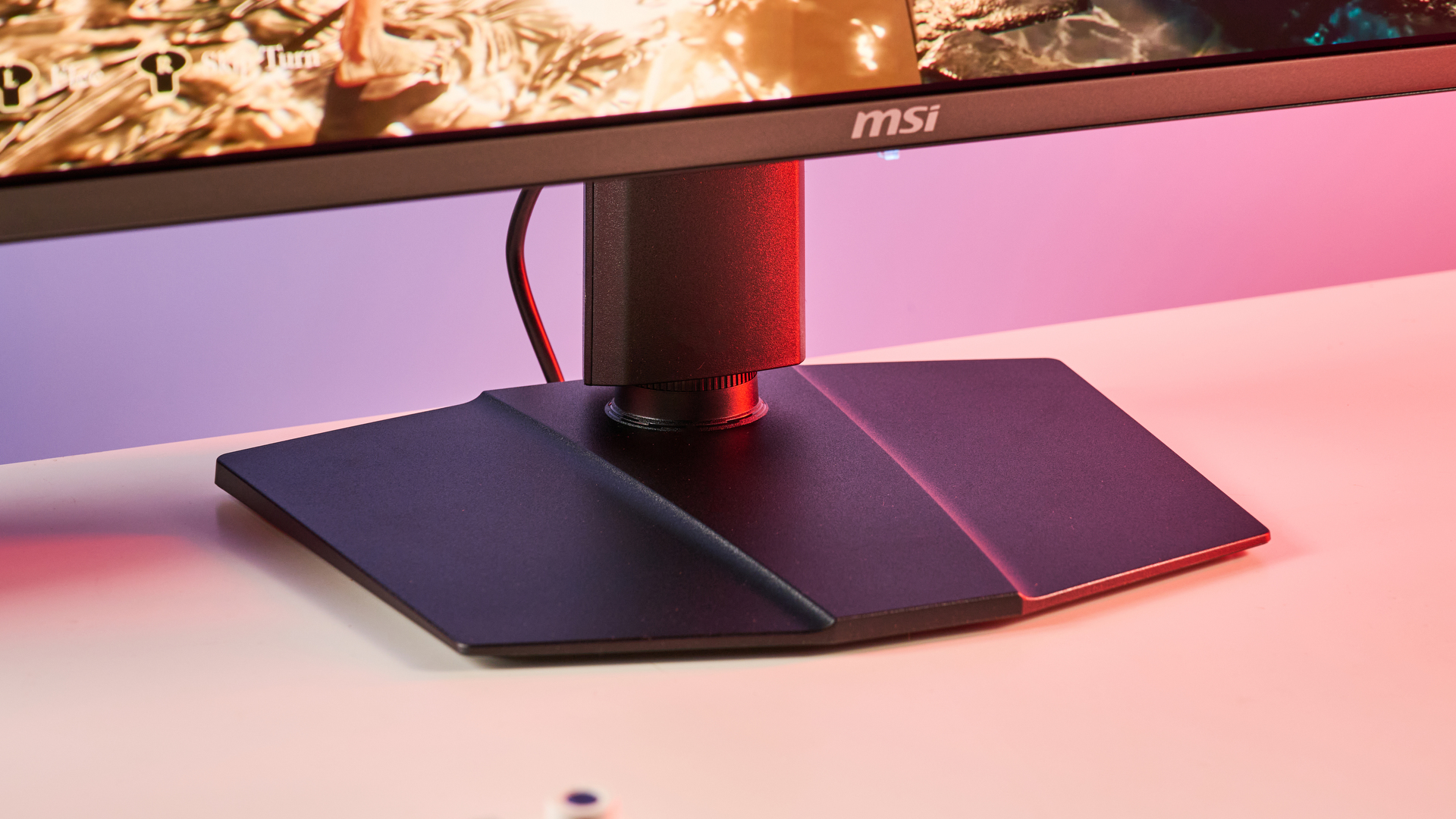 An MSI MAG 272QP QD-OLED X50 gaming monitor
