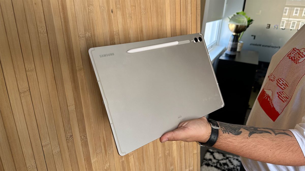 Tablet: Samsung Galaxy Tab S9 Ultra