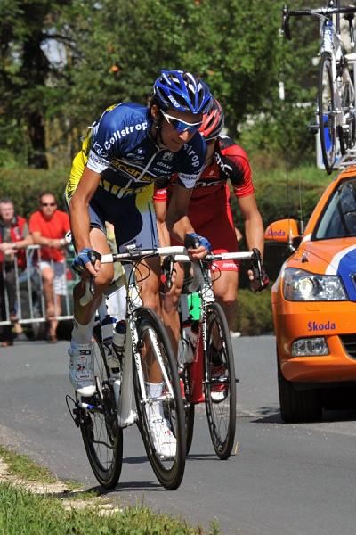 St&eacute;phane Rossetto (Vacansoleil) leads BMC's Martin Kohler.