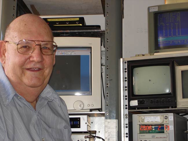 Master satellite spotter, Greg Roberts of Cape Town, South Africa, is one of several amateur astronomers and skywatchers who tracked the first X-37B space plane from Earth in 2010.