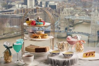 Shangri-La Hotel, At The Shard, London, Royal High Tea With Tower Bridge View