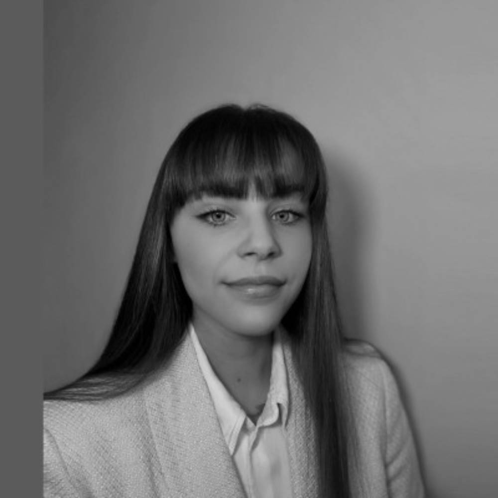 headshot of madeleine clarke