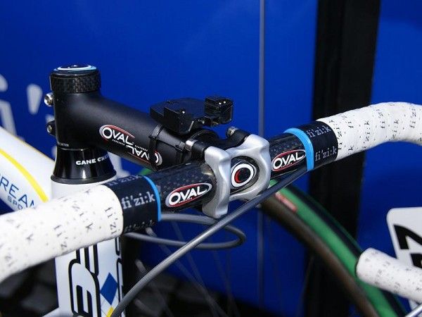 Surprisingly, Backstedt opted for a carbon handlebar&hellip;