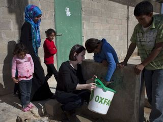 Michelle Dockery meets those affected by the conflict in Syria