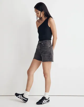 Relaxed Mid-Length Denim Shorts in Bradbrook Wash