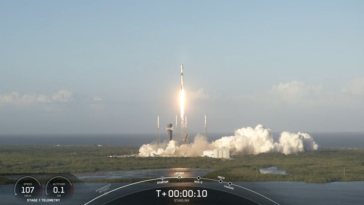 SpaceX lanceert 23 Starlink-breedbandsatellieten vanuit Florida in een baan om de aarde