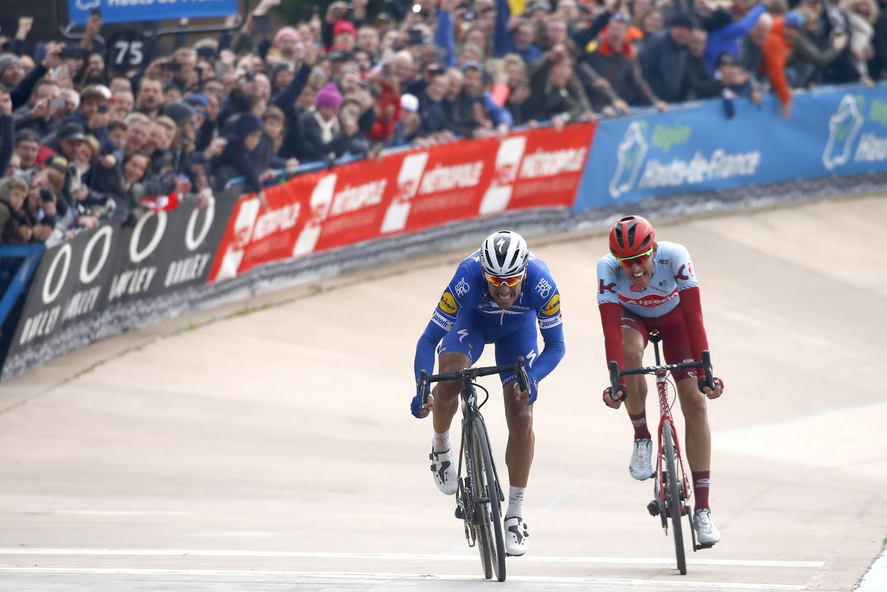 Gilbert launches his sprint for the line