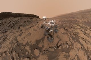 Curiosity rover at Murray Buttes