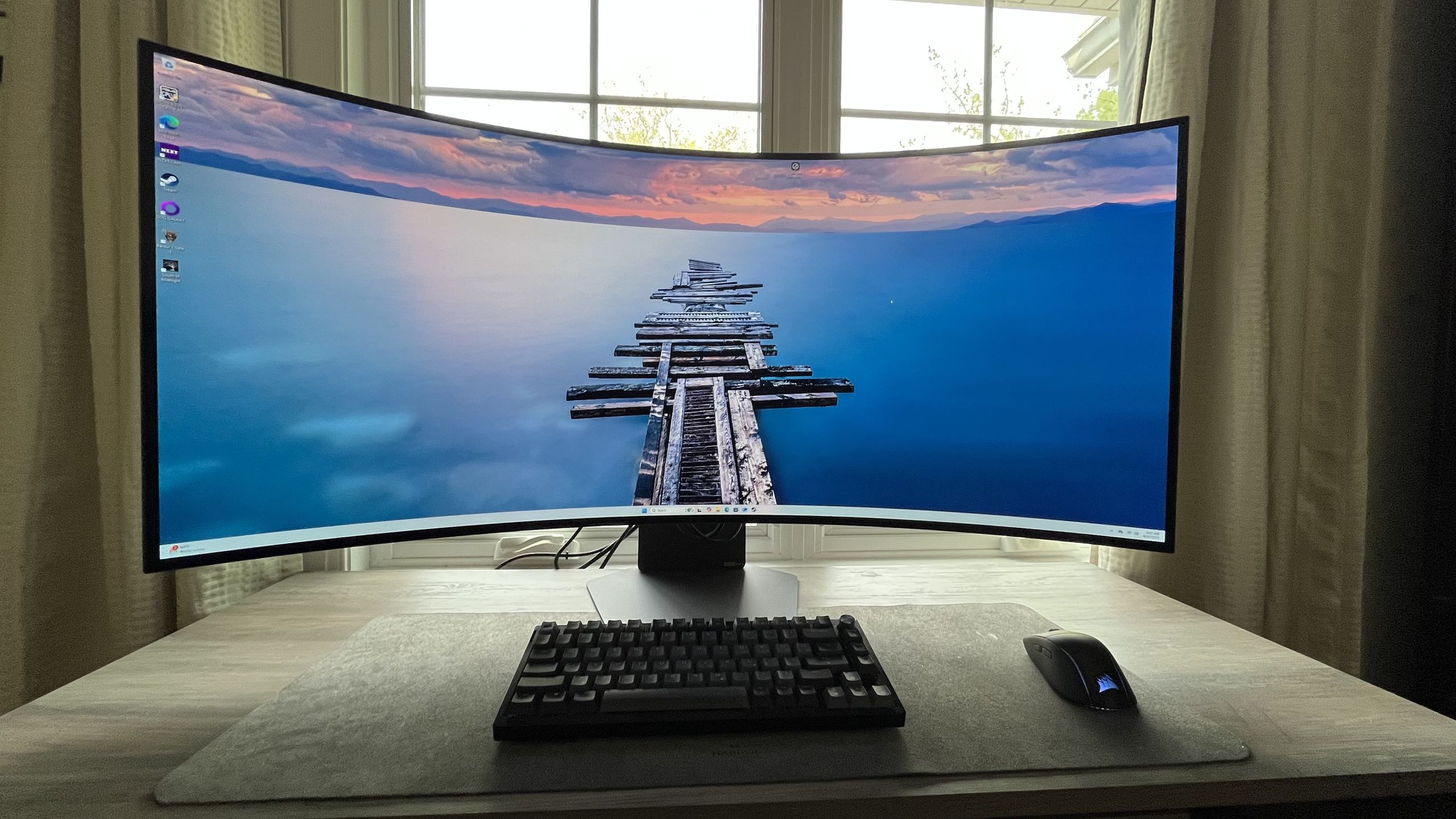 ディスプレイ・モニター本体 LG UltraGear OLED GX9 45GX950A-B LG's UltraGear GX9 Bendable 5K2K Gaming Monitor Will Prove