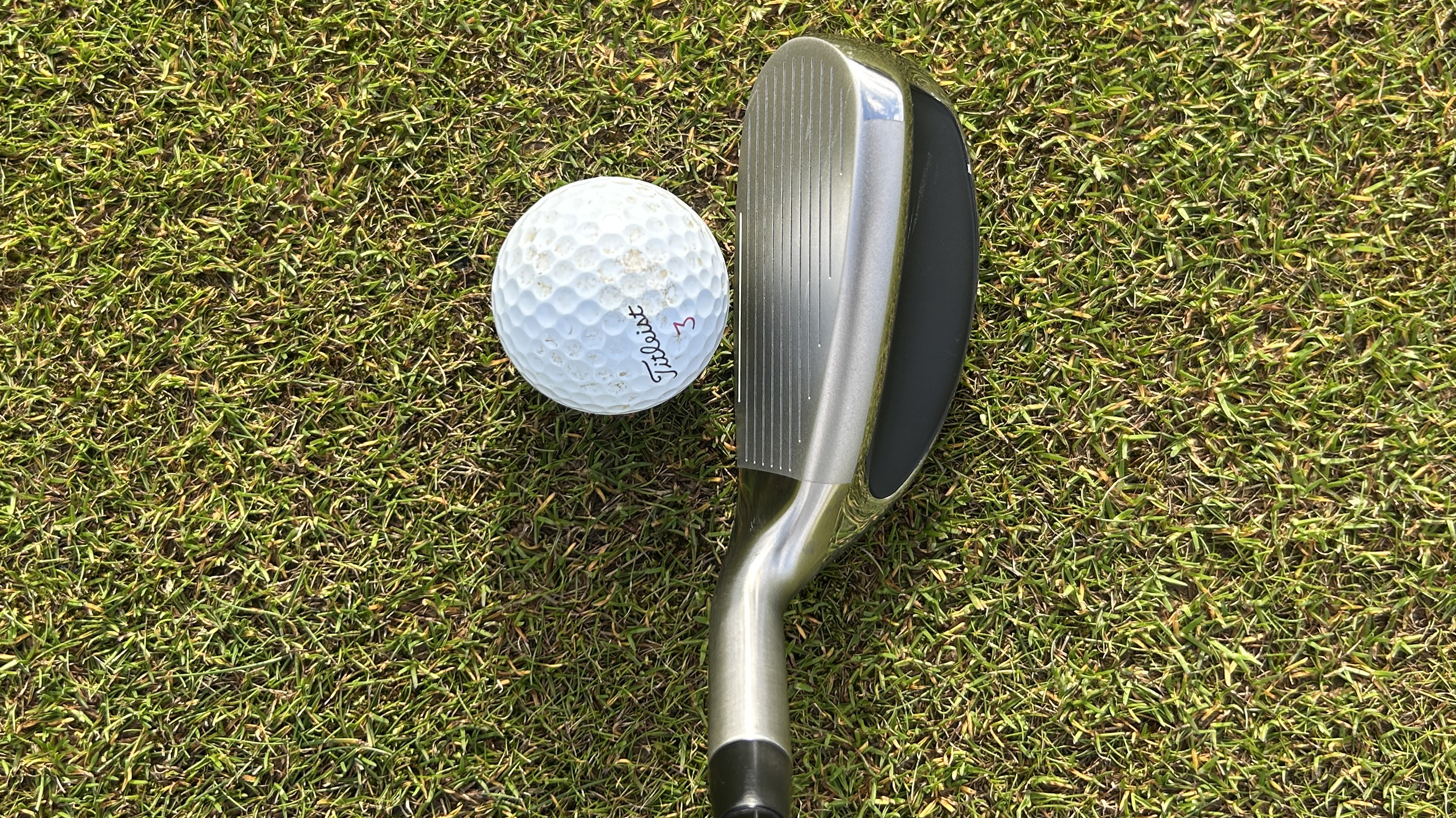 Photo of the Tour Edge Hot Launch Max D Ironwood