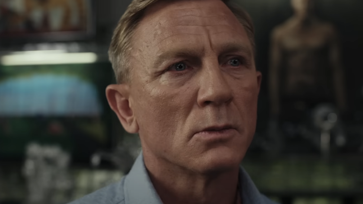 Daniel Craig's Glass Onion A Superior Knives Out Sequel In Every Way