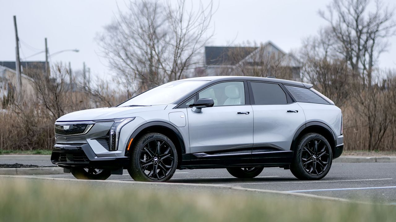 2025 Cadillac Optiq Sport 2 test drive.