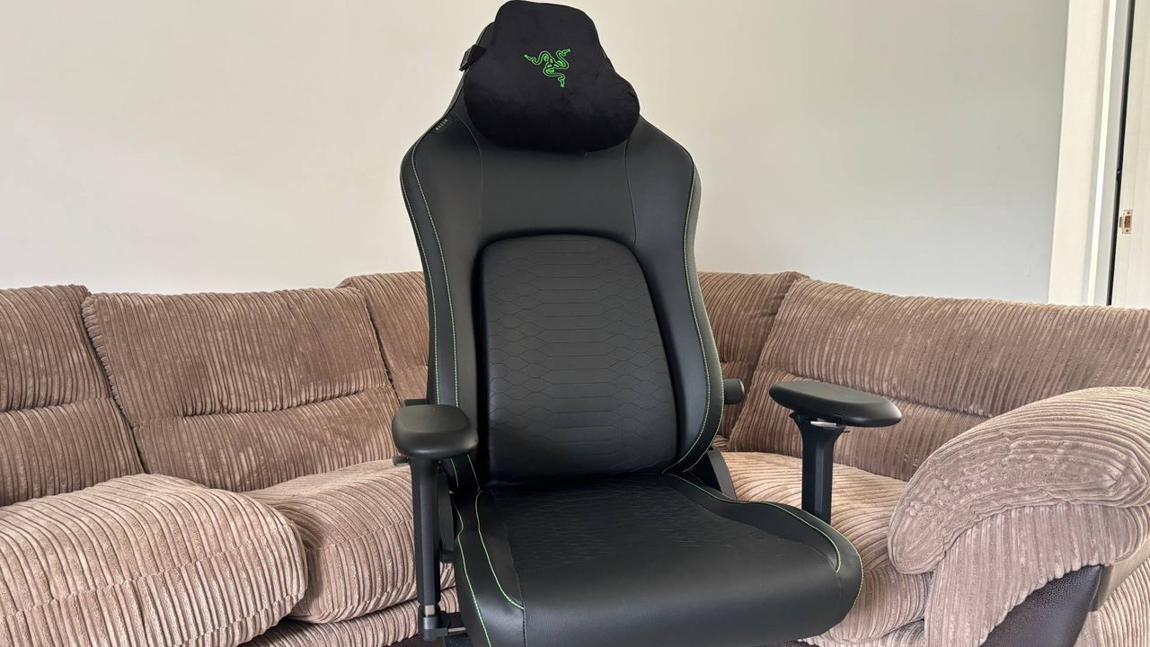 The Razer Iskur V2 NewGen gaming chair shows that for premium comfort you really do have to pay a premium price