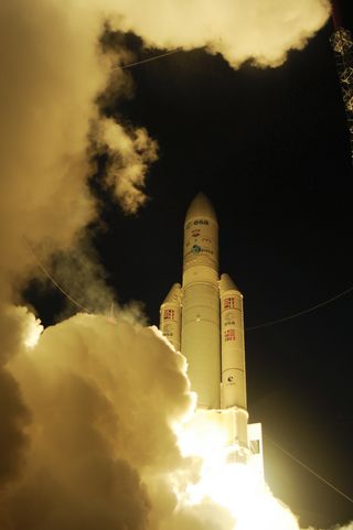 Ariane 5 Ascends with ATV-4