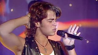Joey Lawrence singing on Top of the Pops