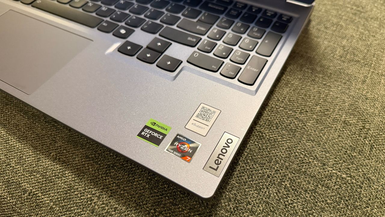 Lenovo LOQ 15ARP9