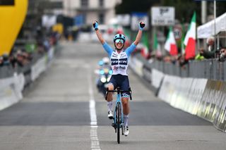 Shirin van Anrooij broke through with a big win at the Trofeo Alfredo Binda