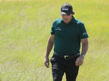Phil Mickelson Has Say On Rules Infringement