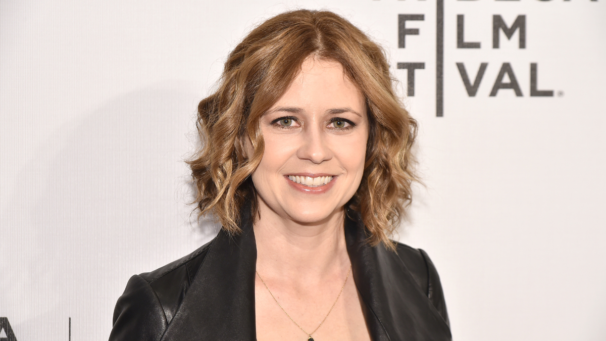 We all need Jenna Fischer’s appliance garage in our kitchen |