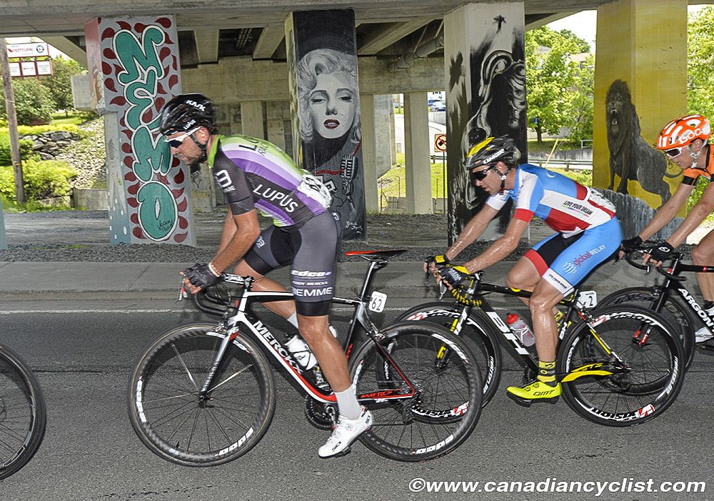 Thomas Vaubourzeix (Lupus Racing Team) and Ryan Anderson (Team Canada)