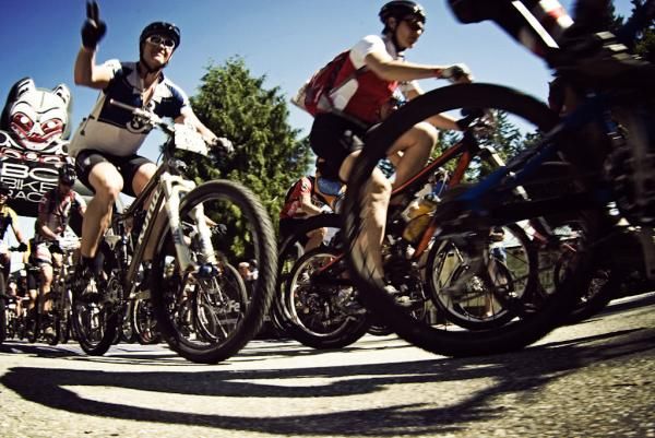Racers roll out for stage 4