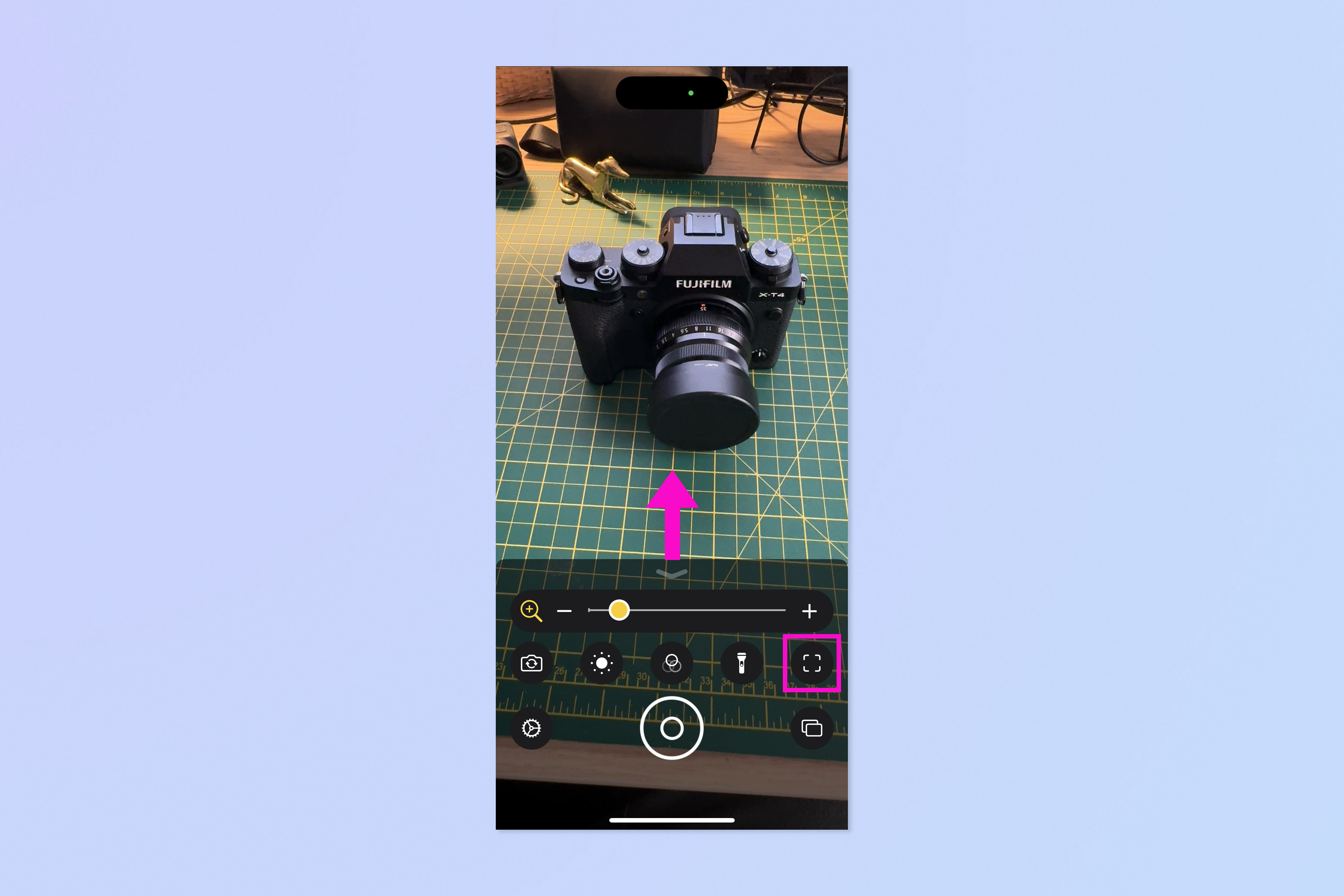 Снимок экрана, показывающий, как использовать функцию обнаружения объектов iOS Magnifier с использованием искусственного интеллекта.