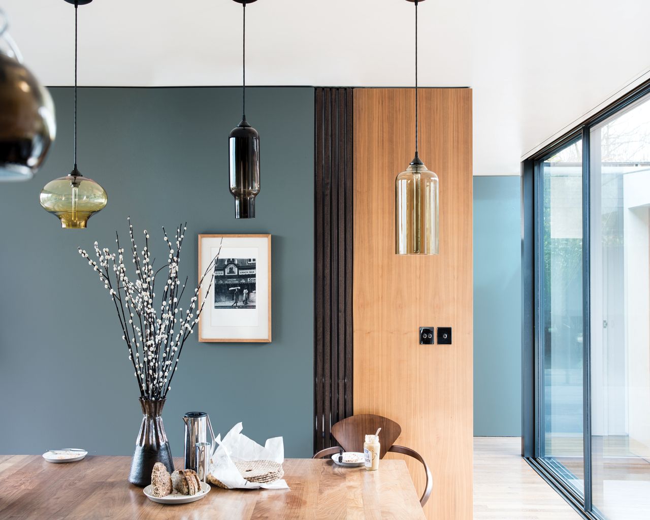 Dining room in De Nimes, Farrow &amp; Ball