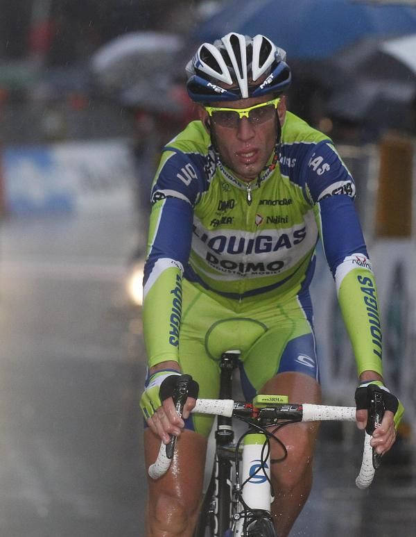 Vincenzo Nibali (Liquigas-Doimo) crosses the line in 5th.