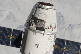 SpaceX Dragon Commercial Cargo Craft Approaches ISS