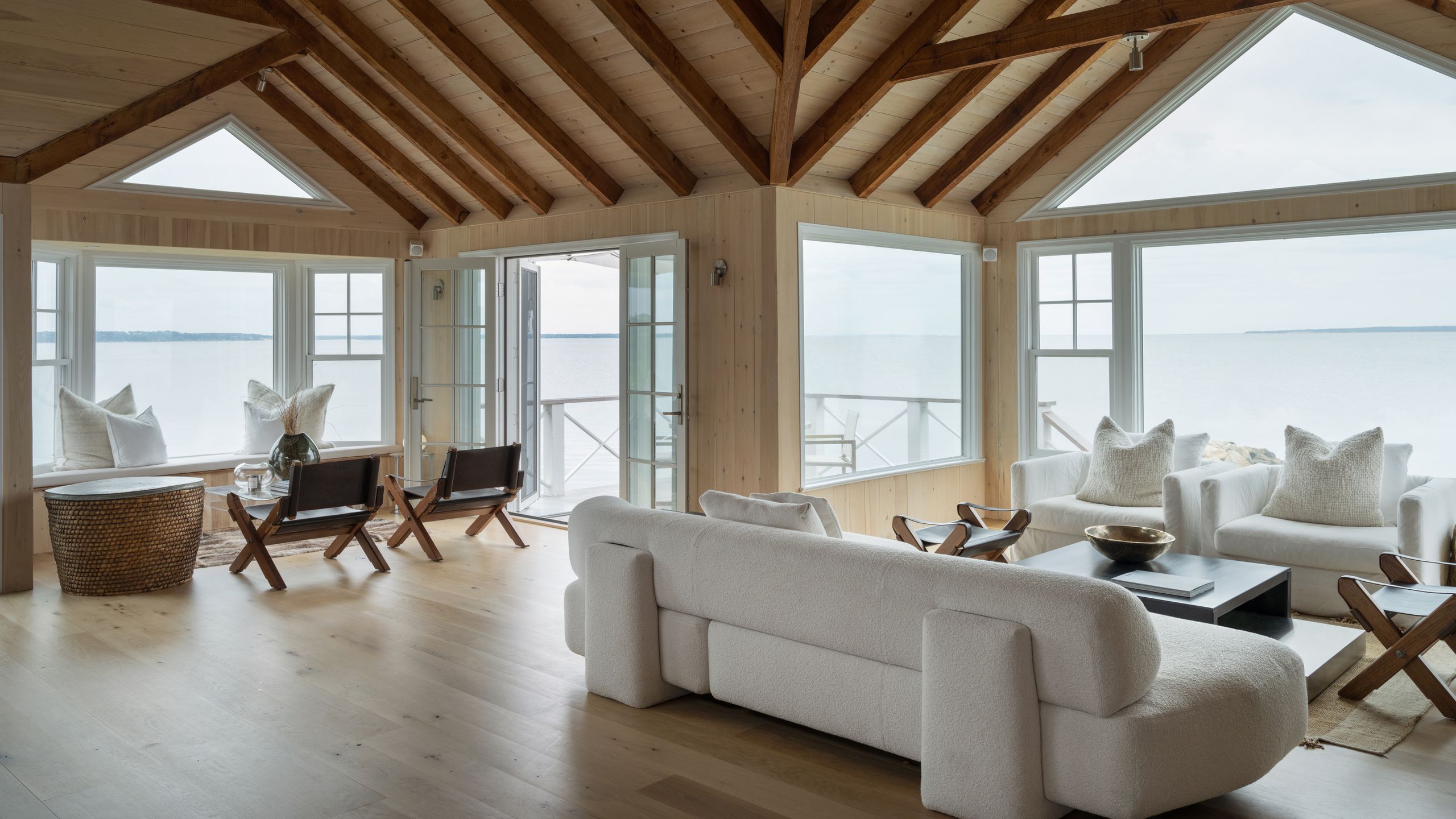6 design tips to steal from a Hamptons beachside bolthole | Homes and ...
