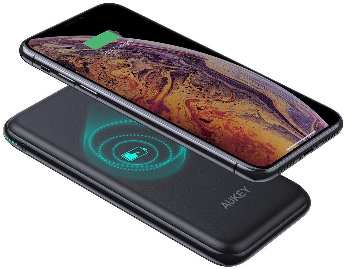 Aukey wireless charging bank
