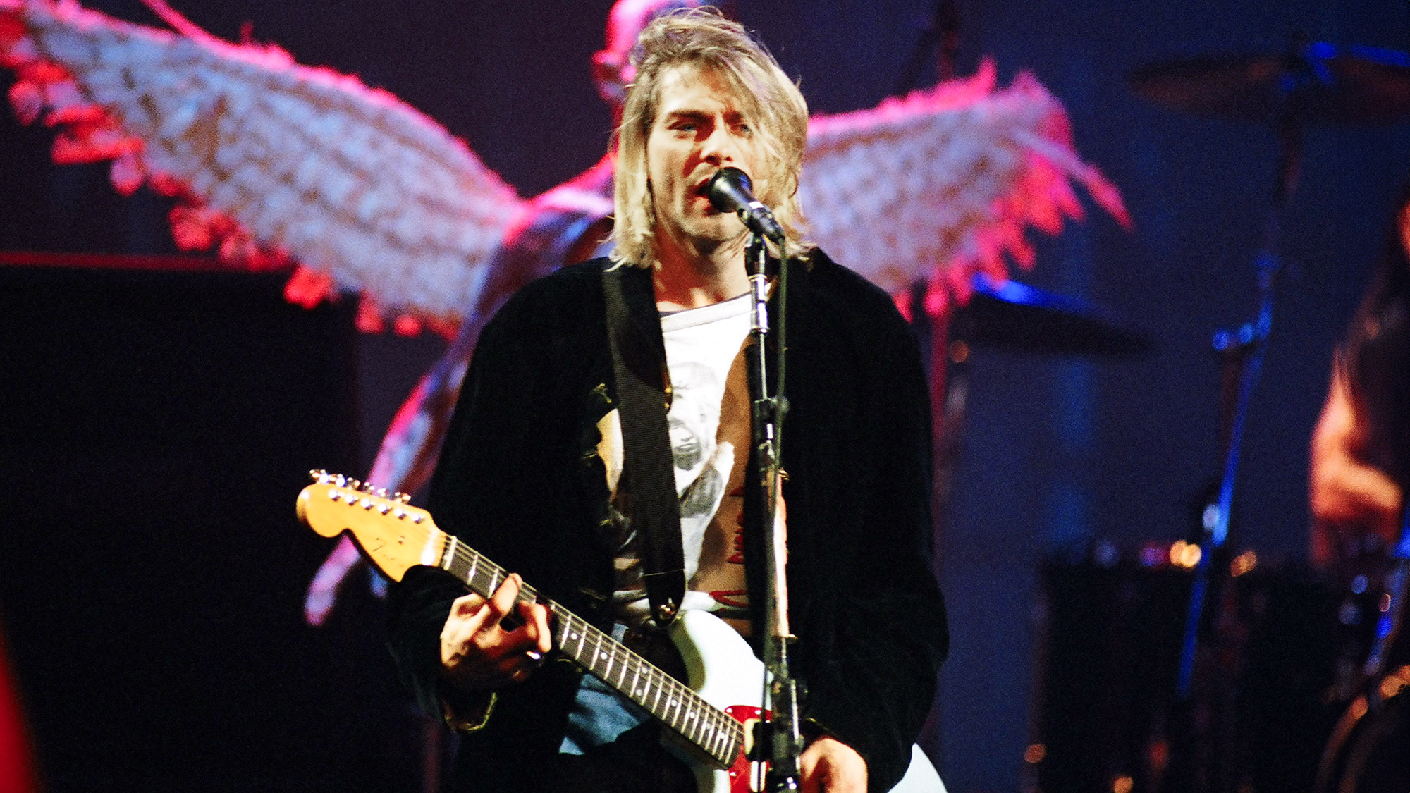 Kurt Cobain of Nirvana during MTV Live and Loud: Nirvana Performs Live - December 1993 at Pier 28 in Seattle, Washington, United States.