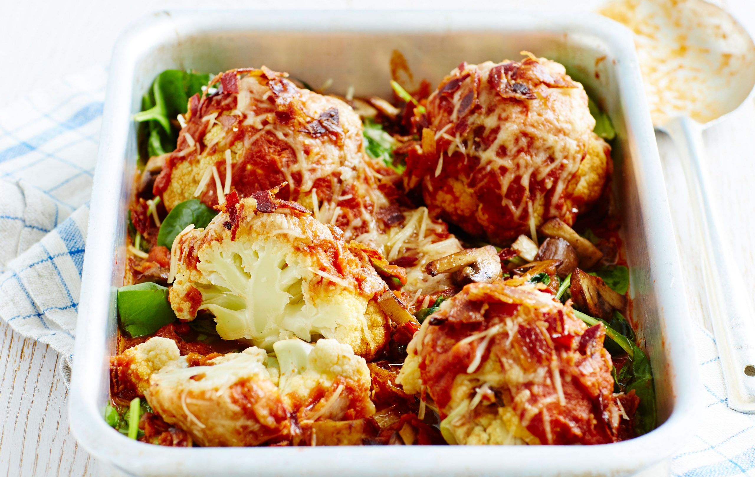 Mini roasted cauliflowers with tomato sauce recipe